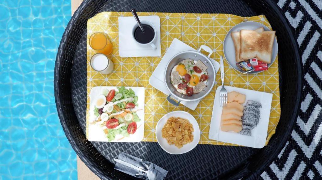Thada Chateau Hotel Buriram Luaran gambar