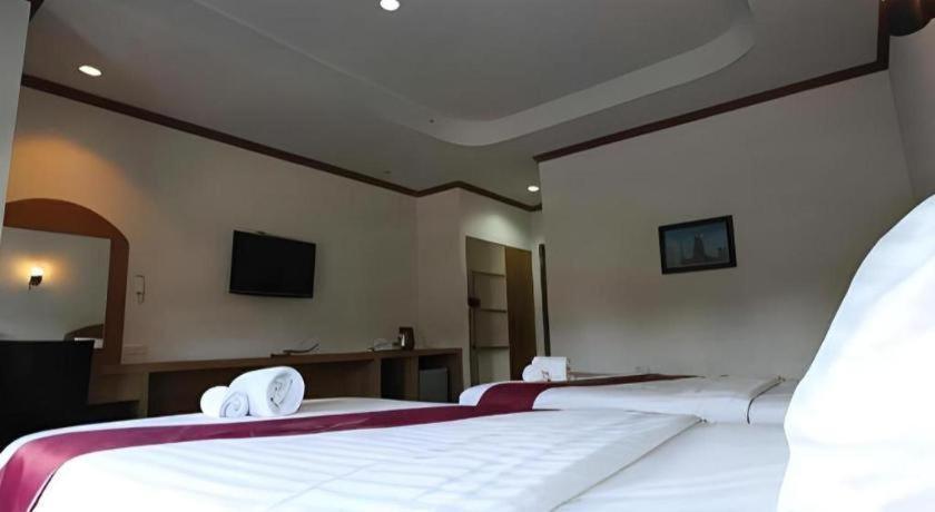 Thada Chateau Hotel Buriram Luaran gambar