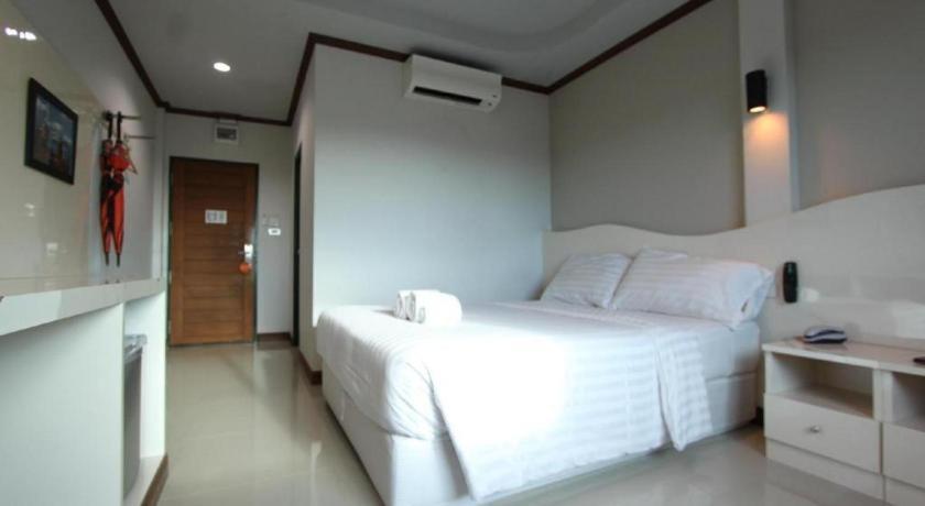 Thada Chateau Hotel Buriram Luaran gambar