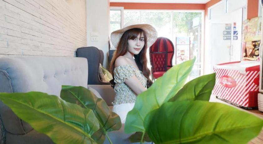 Thada Chateau Hotel Buriram Luaran gambar